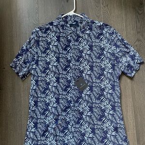 Toscano button down brand new Medium